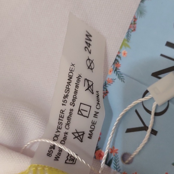 NEW WITH FLAW ONE PIECE YONIQUE SUNFLOWER SWIMSUIT HAS TAGS SIZE 24W - Picture 12 of 14